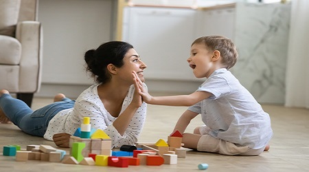 Popular newborn baby sitters in Karjat providing safe home care